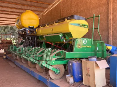 Plantadeira Jonh Deere, CCS 2113 13X45, Ano 2023 — foto do anúncio