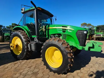 Trator John Deere, 7210J, Ano 2013 — foto do anúncio