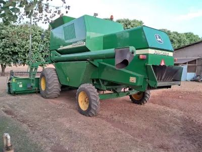 Colheitadeira John Deere, modelo 1450, Ano 2003 — foto do anúncio