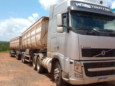 Cavalo mecânico Volvo, FH 520, 6X4, Ano 2010 — foto do anúncio