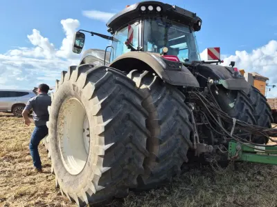 Trator Valtra, modelo S 374, Ano 2022 — foto do anúncio