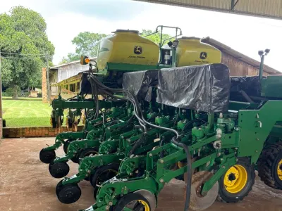 Plantadeira John Deere, DB40 – 25X50, Ano 2022 — foto do anúncio