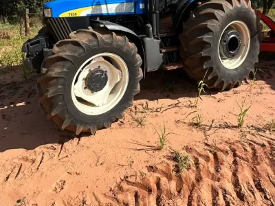 Trator New Holland, 7630, Ano 2015 — foto do anúncio