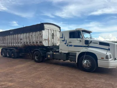 Carreta Basculante, Volvo, NL 10 340, 6X2, Ano 1999 / Reboke Caçamba, 03 eixos, Randon, Ano 2000 — foto do anúncio