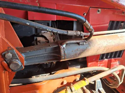 Trator Massey Ferguson, 297, Ano 2000 com Conjunto Dianteiro Tatu — foto do anúncio
