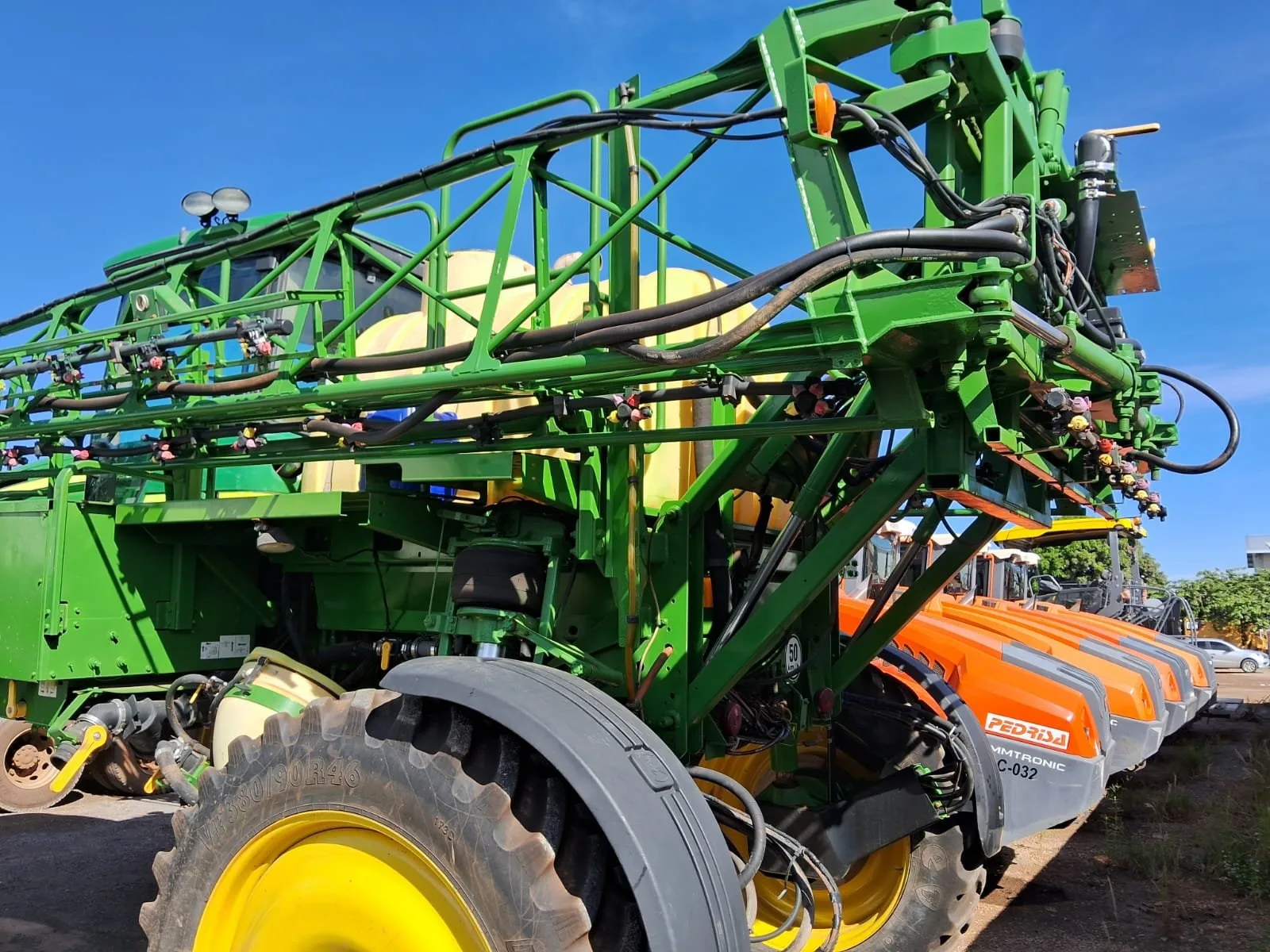 Pulverizador John Deere, 4730, Ano 2013, foto principal do anúncio