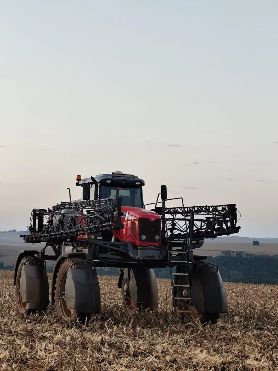Pulverizador Massey Ferguson, modelo 9030, Ano 2015, foto principal do anúncio