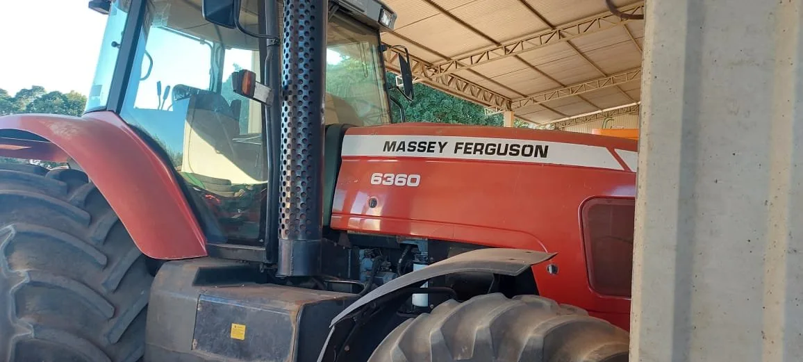 Trator Massey Ferguson, modelo 6360, Ano 2009, foto principal do anúncio