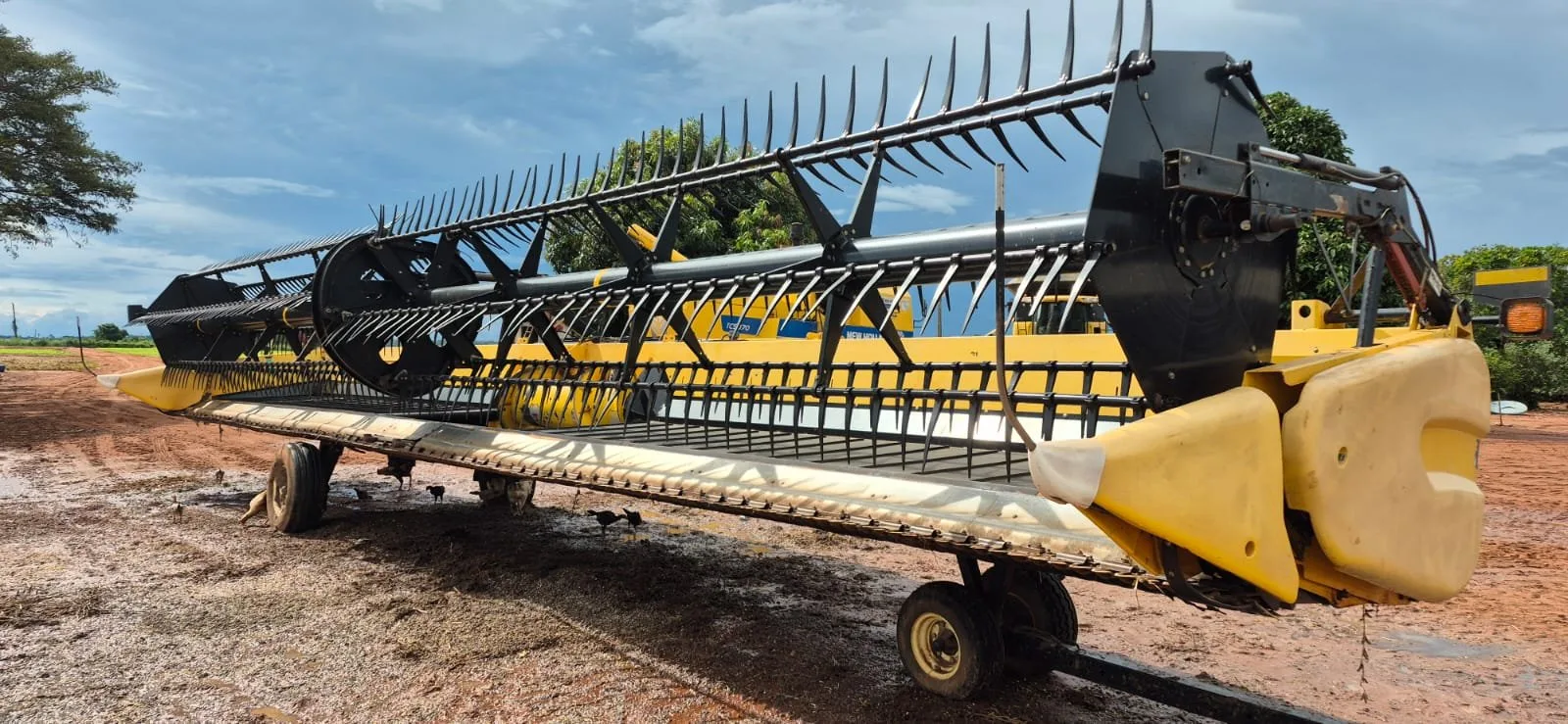 Plataforma New Holland, Draper 40 Pés, Ano 2017/18, foto principal do anúncio