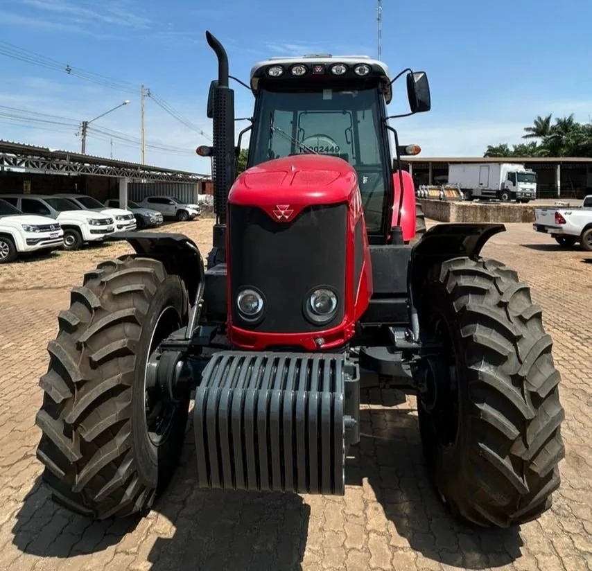 Trator Massey Ferguson, modelo 7415, Ano 2012, foto principal do anúncio
