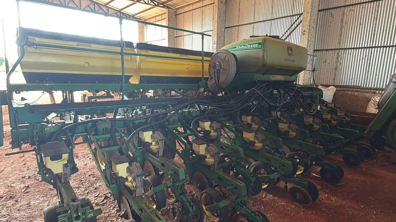 Plantadeira John Deere, CCS 2117 – 30X50, Ano 2013, foto principal do anúncio