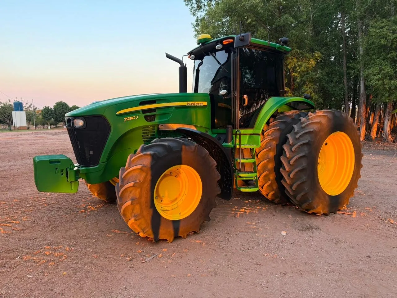Trator John Deere, 7230J, Ano 2018, foto principal do anúncio