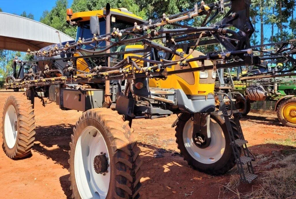 Pulverizador Valtra BS3020, Ano 2016, foto principal do anúncio