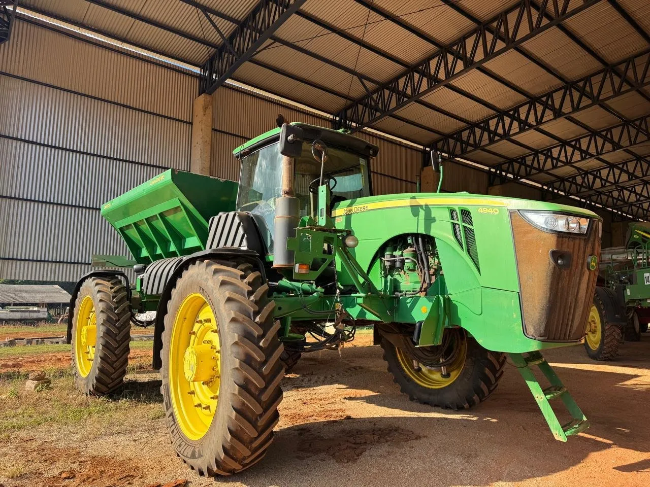 Distribuidor de nutrientes, John Deere, Drybox 4940 – DN300, Ano 2012, foto principal do anúncio