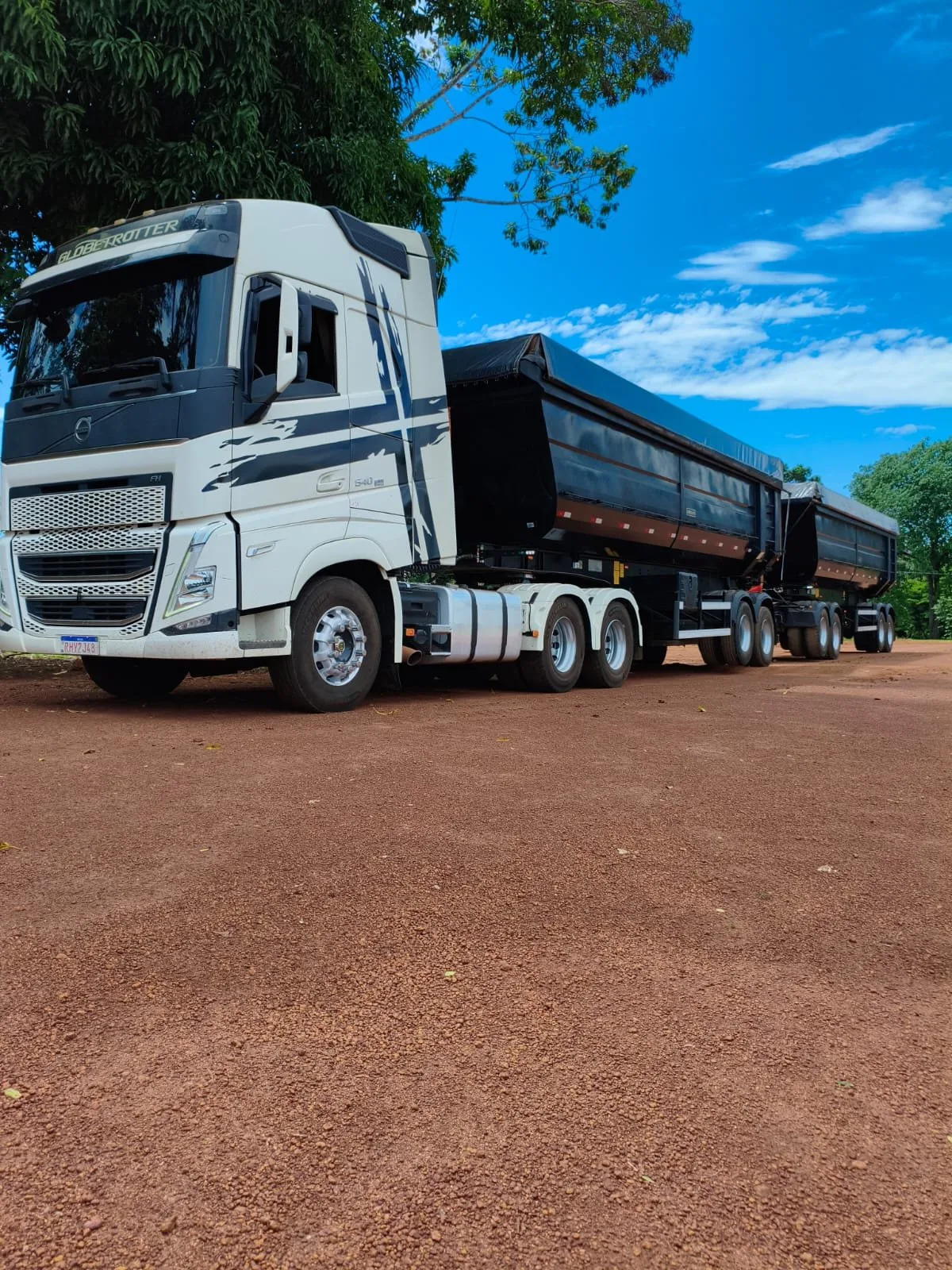 Rodo-Caçamba, Volvo, FH-540, 6X4, Ano 2022 / LS, Librelato, Ano 2022, foto principal do anúncio