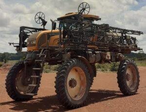 Pulverizador-Valtra-BS3020-Ano-2014-DESTAQ