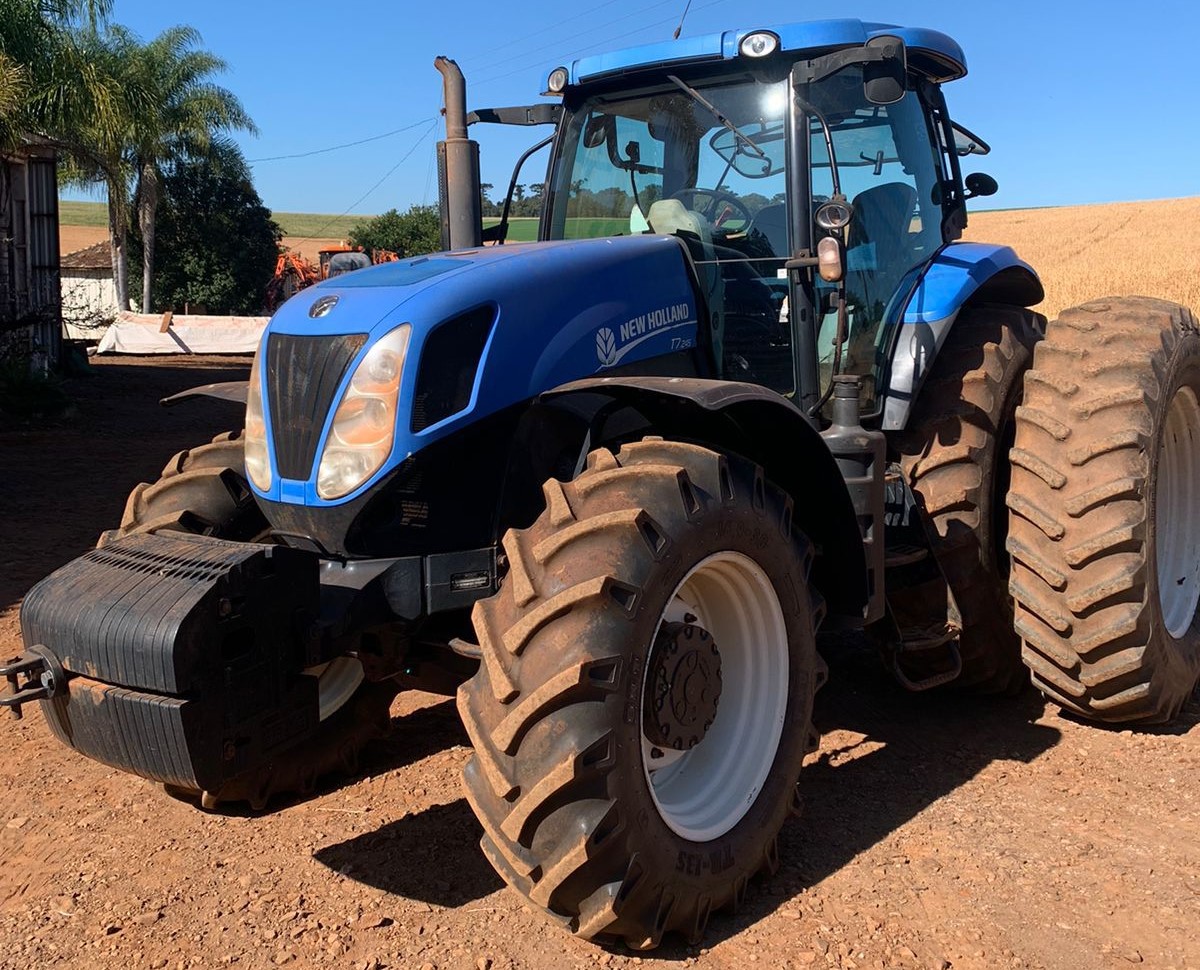 Trator New Holland, T7.245, Ano 2013