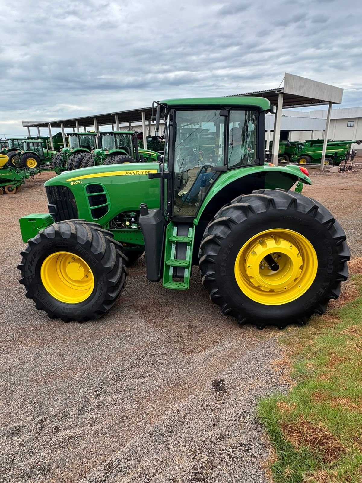 WhatsApp Image 2026-01-12 at 14.43.44 (1)