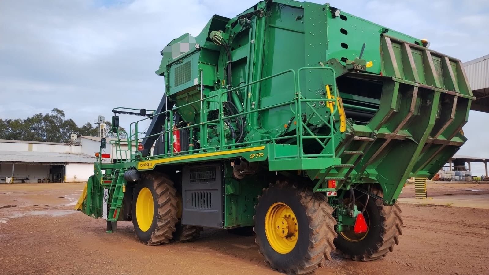 WhatsApp Image 2026-03-03 at 08.33.01 (2)